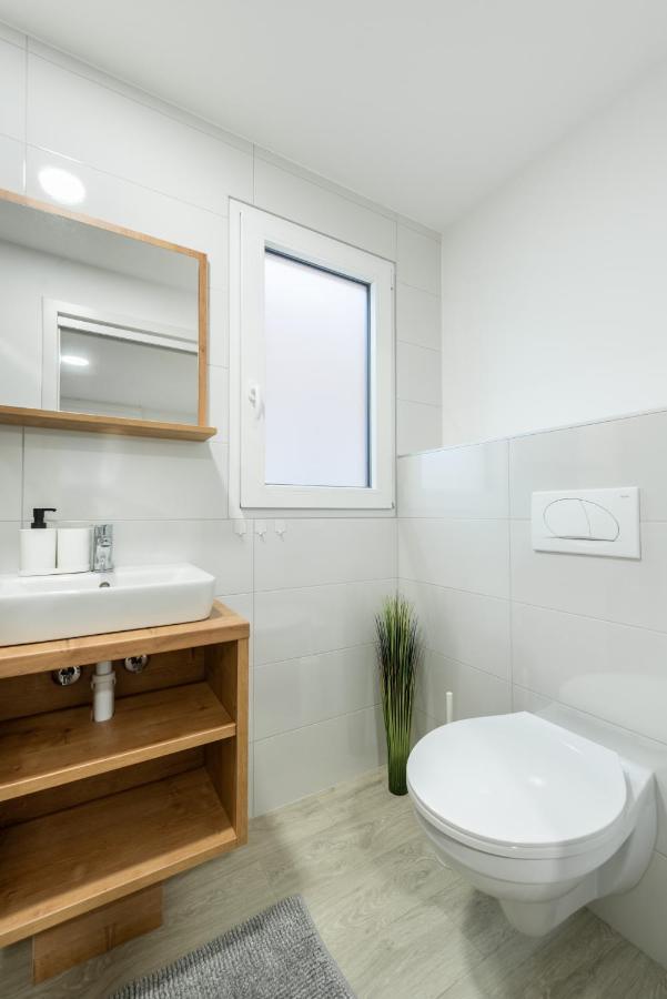 Luxury Mobile Home Pretty Green - Premium - Oaza Mira Resort -50 M From The Beach Drage Exteriér fotografie